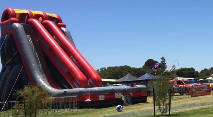 bouncy-castle-hire